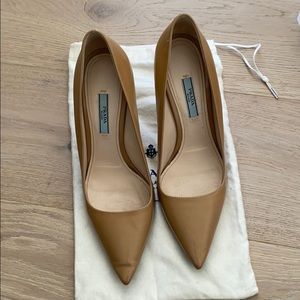 Prada tan leather pointed pumps size 39.5!